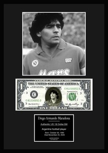【ディエゴ・マラドーナ/Diego Maradona】サッカー/アルゼンチン/FCバルセロナ/写真サインプリント本物USA1ドル札フレーム証明書付/BW/5