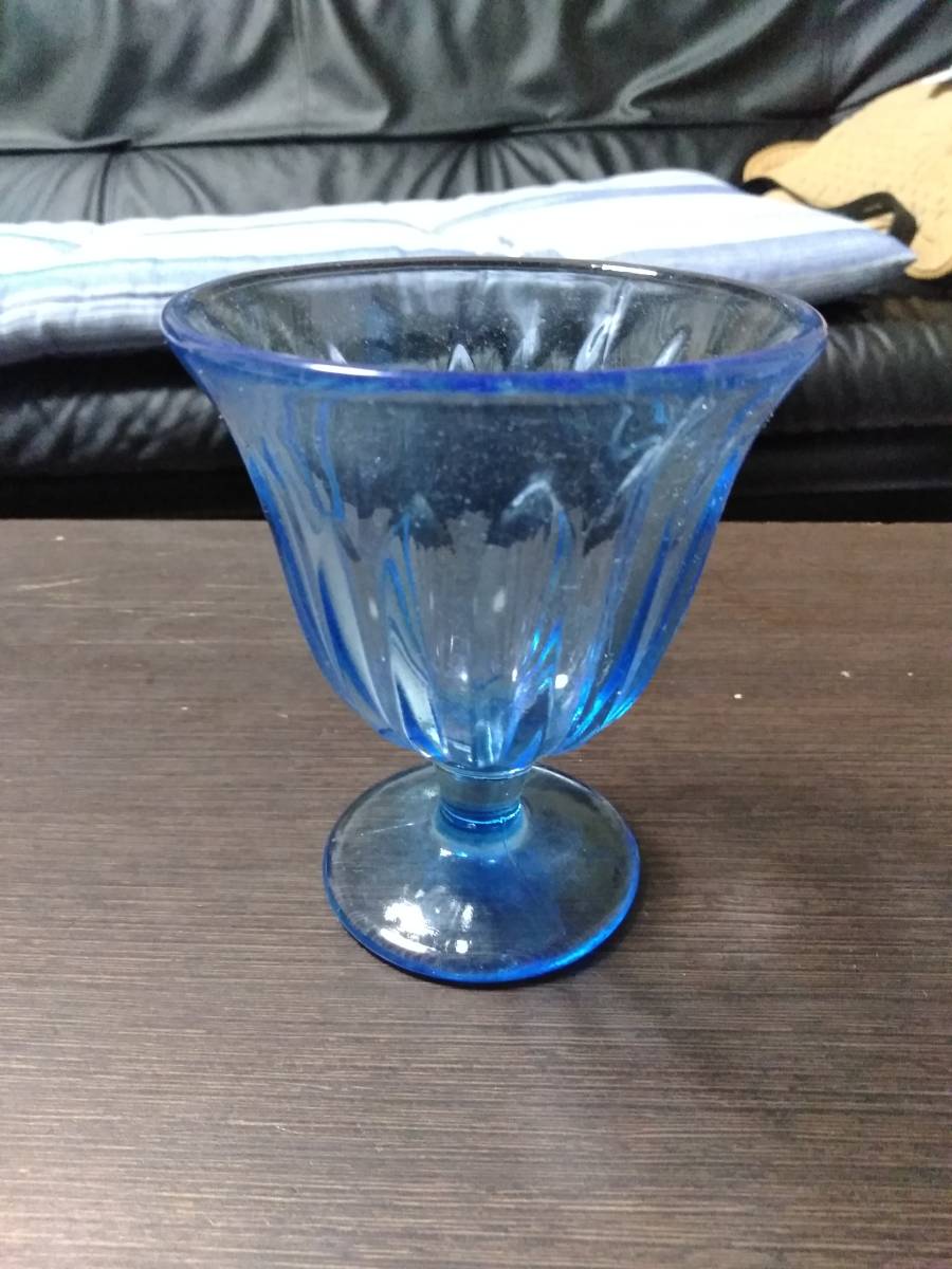 ハンドペイント薔薇柄 ウランガラス ガラス噐 www