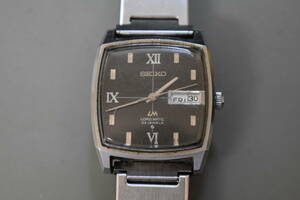 ドール　SEIKO LM LORDMATIC 23石　セイコー ロードマチック　黒文字盤　5606-5000　メンズ腕時計　ビンテージ　未整備品　稼働品