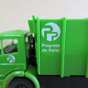 ★新品 鉄道模型用 ★パリの清掃車 Paris Refuse Truck プラスチック製 ★Wiking製 1/87 長さ10cm 絶版の画像2
