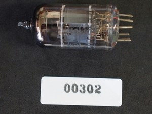  that time thing rare goods HITACHI ( stock ) Hitachi vacuum tube Electron tube model : 5U8 MT tube ( miniature tube ) No.0302