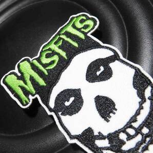 英語（黒白黄緑）◆新品 ミスフィッツThe Misfits アメリカ ハードコアパンク・バンド 顔面 刺繍ワッペン◎音楽 ミュージックの画像7