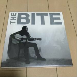 【極美品】 The Bite with JxJx / 雨の中 / D'yer Mak'er 7inch Led Zeppelin Your Song is Good