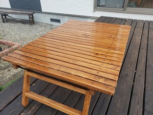 折り畳み式 高さ40㎝で天板が大きな(特大)キャンプテーブル、ウッドテーブル