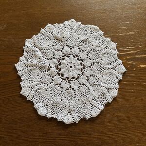 【レース編み ドイリー】ハンドメイド 花瓶敷き レース 円形