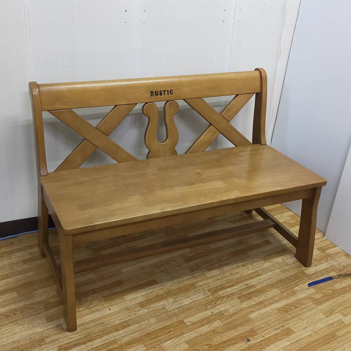 カリモク家具【RUSTIC】2人掛けベンチ | veganutris.com.br