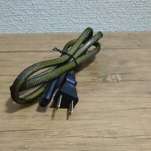 電源ケーブル