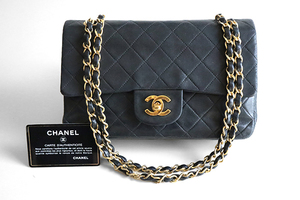 【CHANEL】マトラッセ ラムスキン Wフラップ Wチェーンショルダーバッグ 黒 (シール/ギャラ付) ターンロック CC シャネル ◆150/KC-3