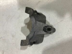 ポルシェ Porsche センターシートマウントブラケット Porsche 997 Center Seat MOUNTING BRACKET 99652233300 ID:472