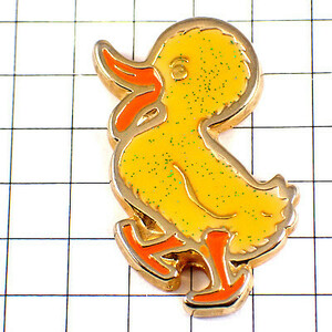  pin badge *hi width yellow .piyopiyo bird * France limitation pin z* rare . Vintage thing pin bachi