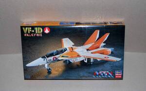 ●即決　絶版新品1/72マクロスＶＦ-１Ｄ　ＴＶ版