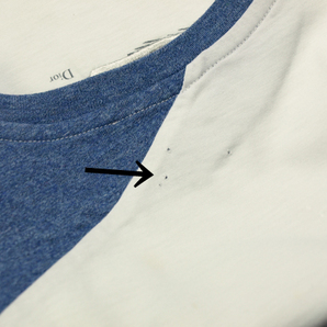 Dior◇ディオール・子ども用Tシャツ サイズ4◇ホワイト×ブルー・クリーニング済み 薄シミ・小穴ありの画像3