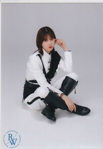 櫻坂46 渡邉理佐 欅坂46 欅共和国2018 オープニング衣装 生写真 座り