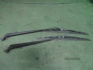 [D27666]* Toyoace XZU306 wiper arm left right 