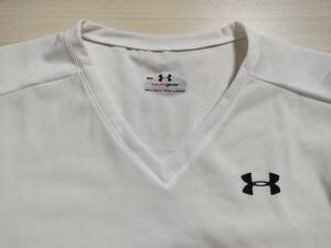 ★アンダーアーマー　UNDER ARMOUR　コンプレッションシャツ　★Vネック　★USA企画　★ストレッチ　★未使用品