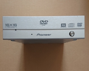 Pioneer IDE　ATAPI内蔵 DVD±RWドライブ DVR-A08-J-SV 