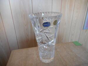 A2540　BOHEMIA ボヘミアクリスタル フラワーベース 花瓶 花器 ガラス 置物