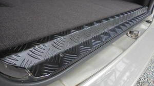  Hiace Wagon 100 series rear scuff plate aluminium . board anodized aluminum black color 