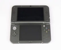 【美品】 Nintendo 3DS LL / RED-001 任天堂 3DS タッチペン 説明書 箱付き メタリックブラック LLサイズ 3Dブレ防止機能 010JFWY58_画像3
