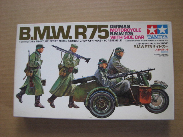 GO-TRUCK 1/6 BMW R75 ドイツ軍用サイドカー 金属製,ドイツ軍兵士 2体