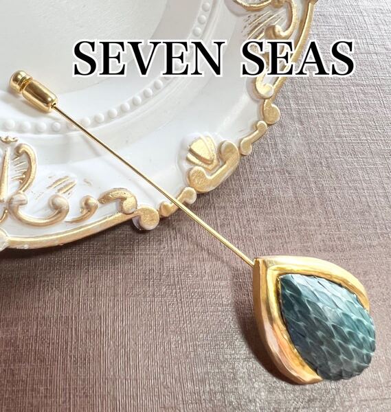 【SEVEN SEAS】セブンシーズ グリーン ヘビ革 ゴールド ピンブローチ