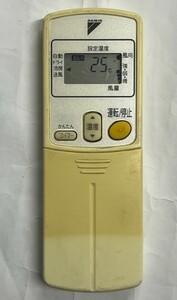 ARC424A2 ダイキン DAIKIN エアコン用リモコン　ARC424A2　中古品　赤外線発光確認済み