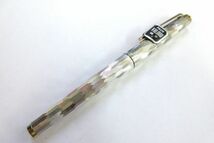 ⑱万年筆★希少 PILOT パイロット　シルバー×ゴールド カラー★定価10,000円　細字　F★ペン先 18K-750 美品　未使用　保管品_画像2