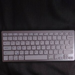 ワイヤレスキーボードAnkerBluetoothコンパクト