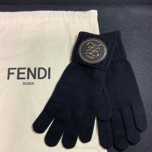 ◇レア◇【新品】(FENDI/フェンディ) ニット手袋_ カシミヤ_ メンズ_ロゴ_ブラック系