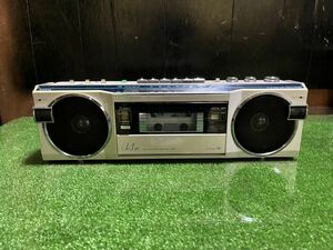 （中古品）SANYO 三洋電機 MR-U4SF ホワイト、 FM/AM ステレオラジオカセットレコーダー。