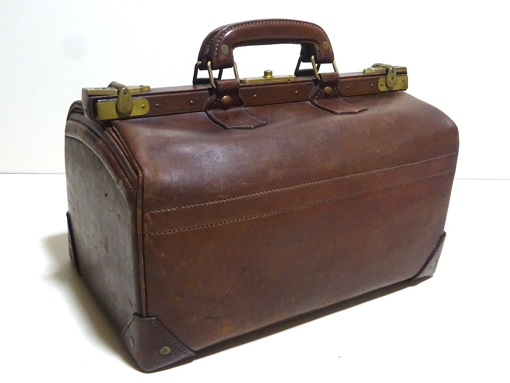 ヤフオク! -「革トランク」(バッグ、スーツケース) の落札相場・落札価格
