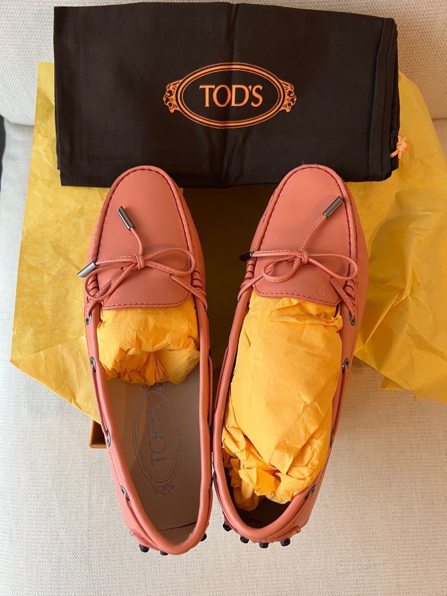 TOD'S トッズ ローファー サーモンピンク 新品未使用-