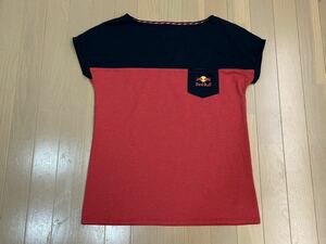 レッドブルRed Bull【WINGS TEAM COLLECTION非売品 半袖Tシャツ（紺×赤）】Mサイズ