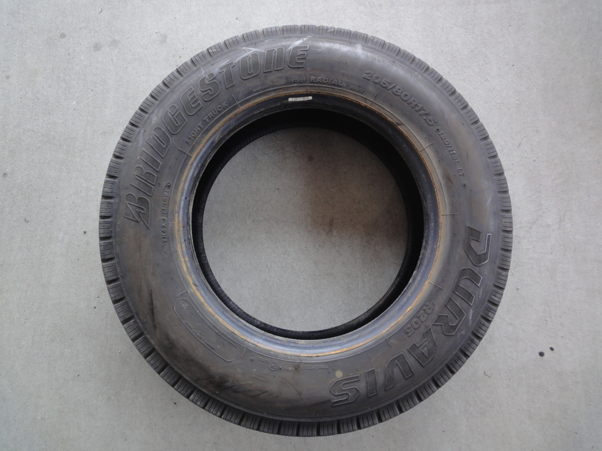 ブリヂストン DURAVIS R205 205/80R17.5 120/118L オークション比較