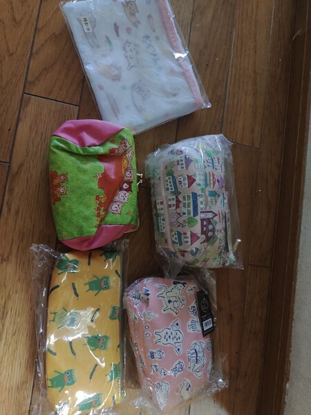 ポーチ 五種類 バラ売り可能