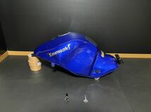 ZZR1200 極上品！！ 純正 ガソリンタンク タンクキャップ付き！！ フルセット！！ ガソリン タンク フューエル オーリンズ ニンジャ ninja_画像1