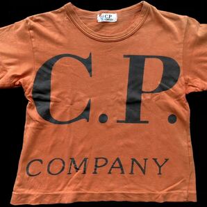 シーピーカンパニー キッズ95～105 ビッグロゴ デカロゴ Tシャツ  子供服 オレンジ 半袖 S/S C.P. COMPANY 柳5619の画像1