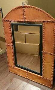 ヴィンテージ 鏡 レザー antique leather mirror vintage アンティーク レア インテリア 店舗ディスプレイ