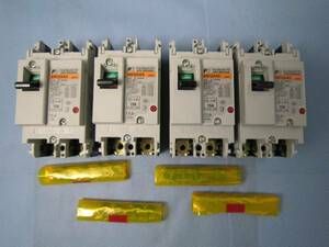 no- fuse breaker BW32AAG15A2P* 4 piece 