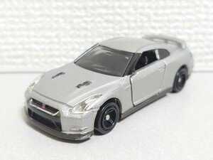 トミカ 日産 GT-R 中古 ニッサン R35 シルバー