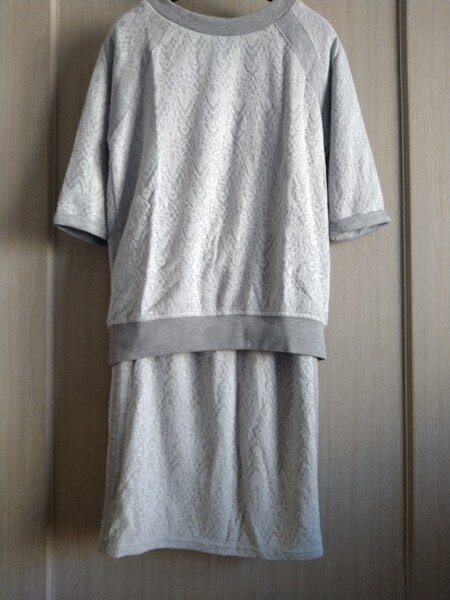 USED セットアップ 【 INGRID 】 トップス スエット スカート タイトスカート グレー セットアップ 五分袖 レース