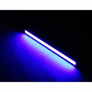 【送料一律94円】 COB LEDデイライト ブルー 2本セット 防水 発光力が強い バーライト ブラックフレーム 青