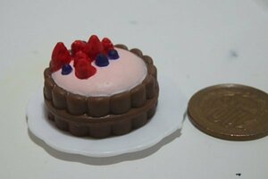 ★M653☆ミニチュア　小物　食べ物　ケーキ☆ミニチュア　ドールハウス