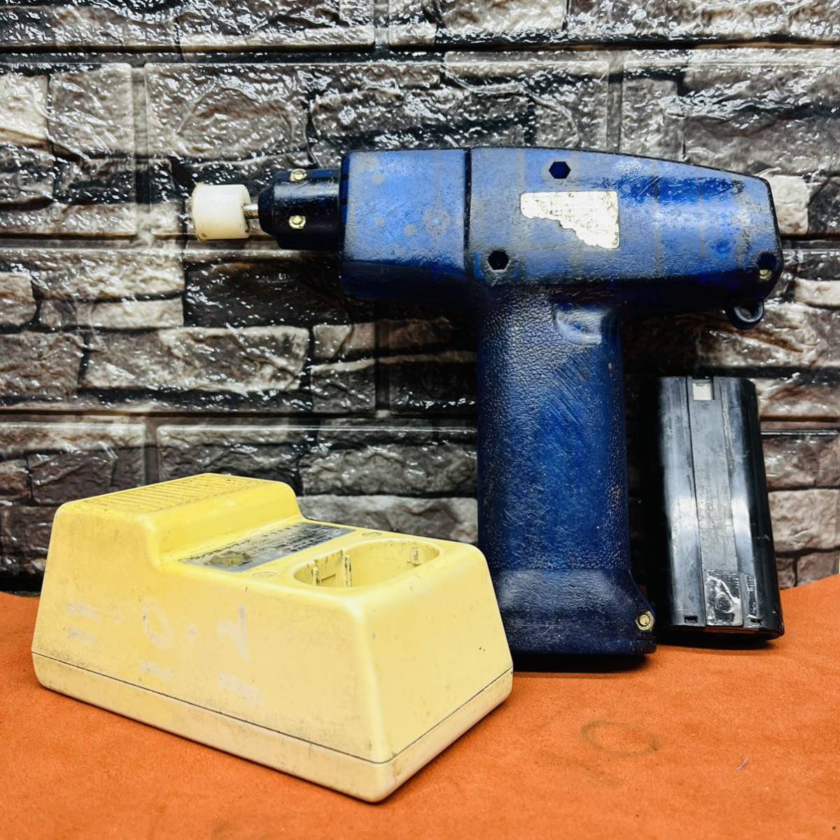 激安人気新品 ホームデザインINAX LIXIL ヴィブラートT-3 VT-3N 1