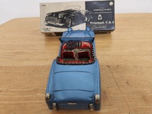29.昭和30年代バンダイ(約20cm)ブリキ自動車トライアンフTR3コンバーティブル_画像3