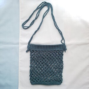 ハンドメイド*ネットバッグ* サコッシュ* ショルダーバッグ*スマホショルダー*グリーン