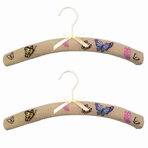 ハンガー ナチュラル系 カラフル蝶々の刺繍入り 布製 2本セット
