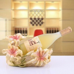  wine bottle holder gorgeous . lily. flower resin made ( pink )