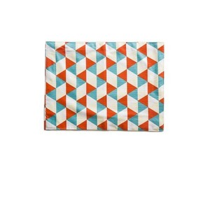 ランチョンマット 三色の三角形柄 幾何学模様 綿麻製 2枚セット