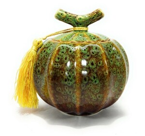 小物入れ 置物 かぼちゃ型 和風 タッセル付き 陶器製 緑色